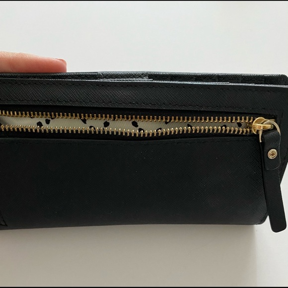 Kate Spade ♠️ Black Saffiano Leather Wallet - Picture 4 of 4